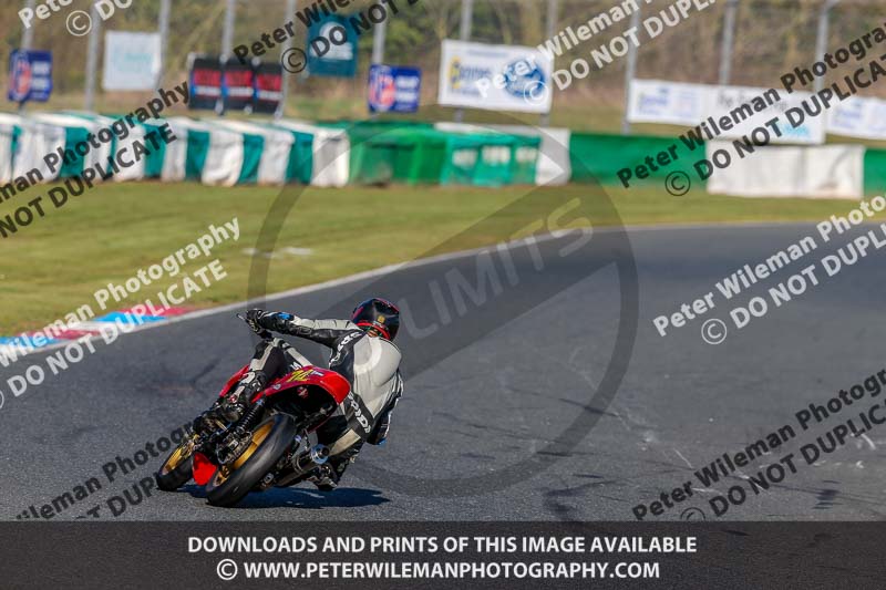 PJ Motorsport Photography 2018;enduro digital images;event digital images;eventdigitalimages;mallory park;mallory park photographs;mallory park trackday;mallory park trackday photographs;no limits trackdays;peter wileman photography;racing digital images;trackday digital images;trackday photos